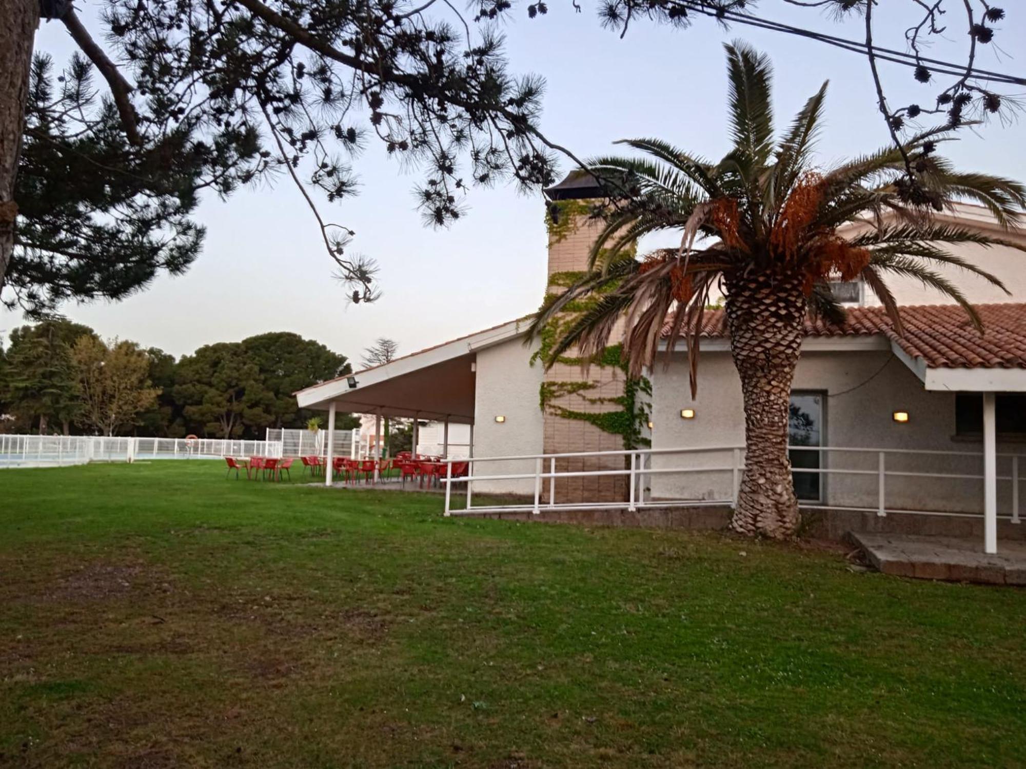 Albergue Zaragoza Camping Luaran gambar