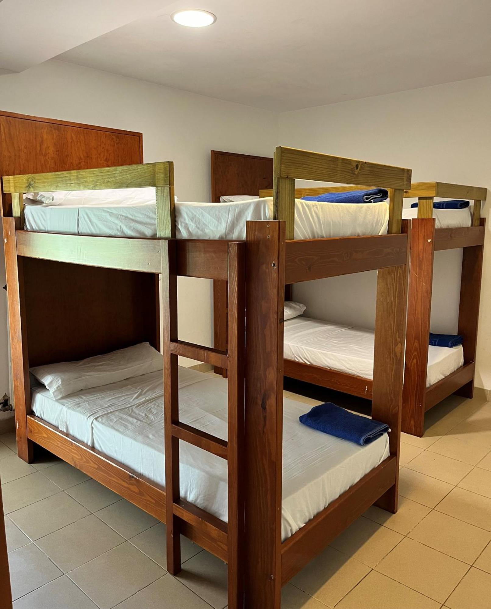 Albergue Zaragoza Camping Luaran gambar